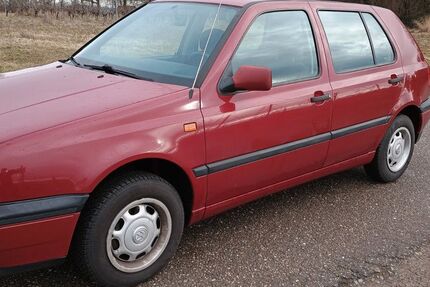VW Golf 144.000 km 1.300 &euro; Freiberg am Neckar 71691