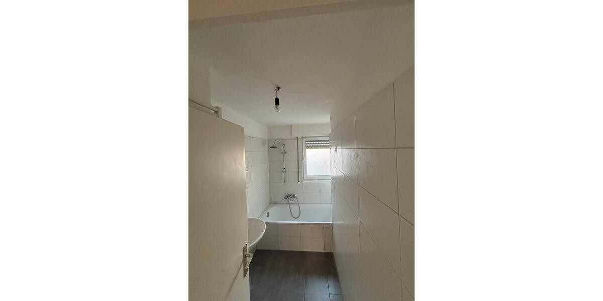 Erdgeschoßwohnung Mühlacker - 3 Zimmer, 67 m&sup2;, 825&euro; | Angebot:27556653