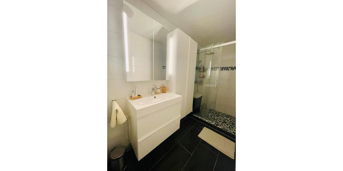 Etagenwohnung Sindelfingen Sindelfingen (Stadt) - 3 Zimmer, 83 m&sup2;, 1.700&euro; | Angebot:24944977