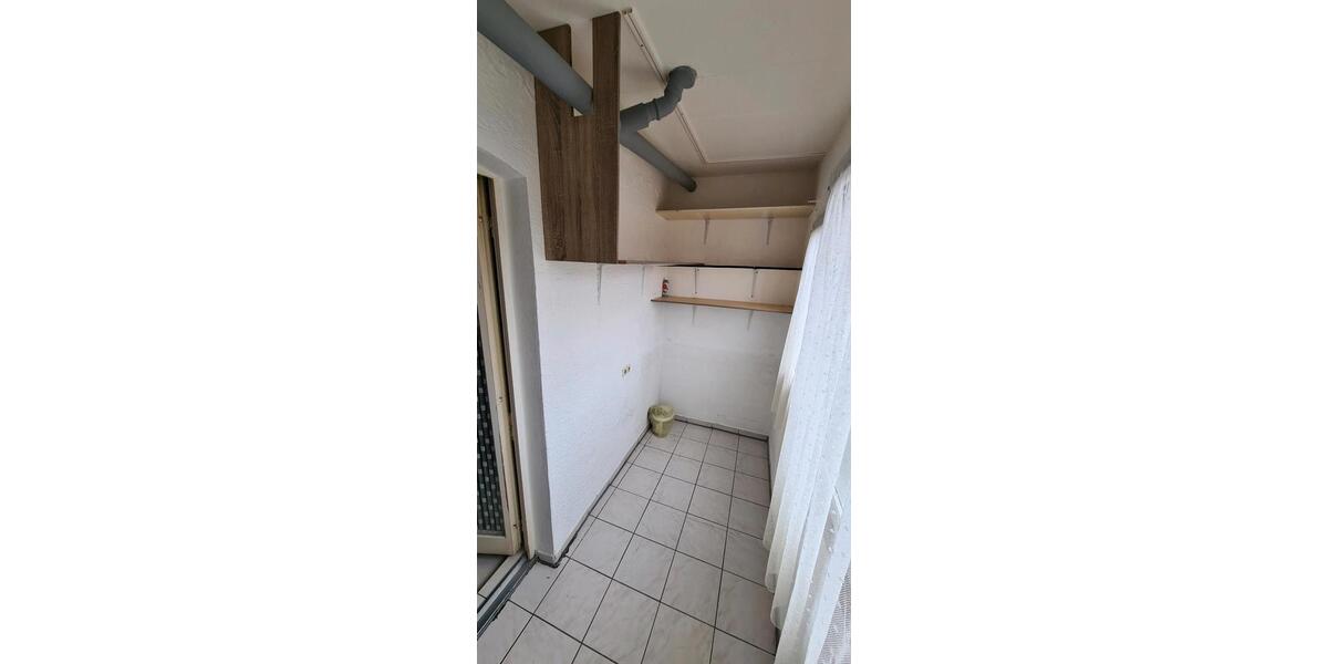 Etagenwohnung Stuttgart Luginsland - 4 Zimmer, 83 m&sup2;, 1.000&euro; | Angebot:25934832