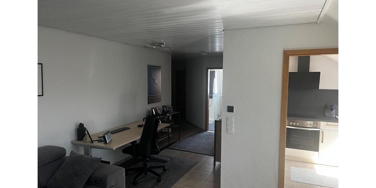 Dachgeschoßwohnung Affalterbach - 2.5 Zimmer, 53 m&sup2;, 279.000&euro; | Angebot:25022302