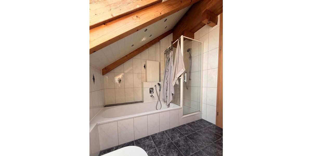 Doppelhaushälfte Leingarten - 5 Zimmer, 130 m&sup2;, 565.000&euro; | Angebot:27142803