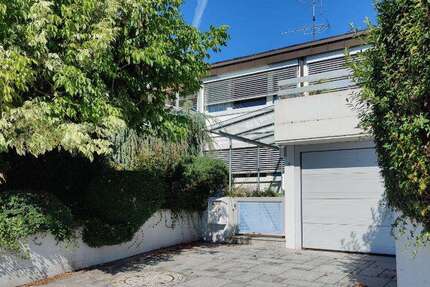 Haus Berglen - 6.5 Zimmer, 250 m&sup2;, 2.100&euro; | Angebot:25882480