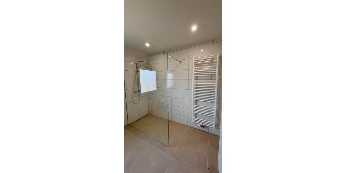 Dachgeschoßwohnung Stuttgart Feuerbach - 3 Zimmer, 66 m&sup2;, 1.200&euro; | Angebot:27543976