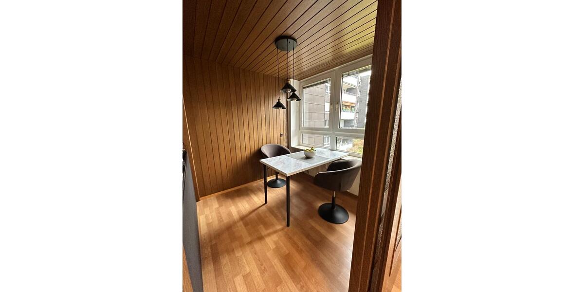 Etagenwohnung Stuttgart Hedelfingen - 3.5 Zimmer, 84 m&sup2;, 329.000&euro; | Angebot:24754788