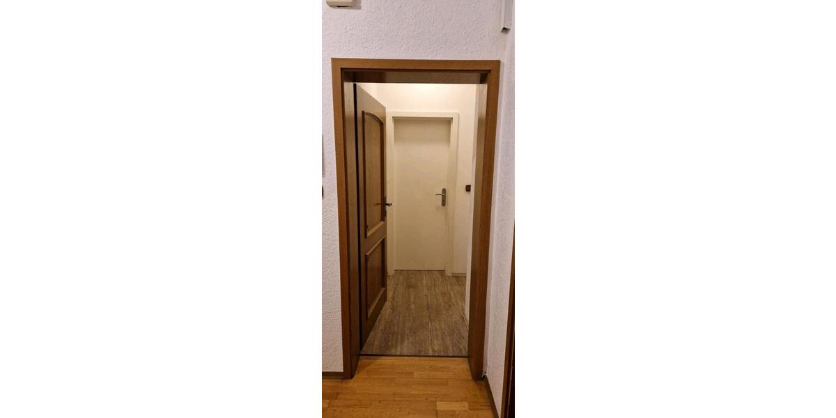 Etagenwohnung Stuttgart Bad Cannstatt - 1 Zimmer, 550&euro; | Angebot:23418905