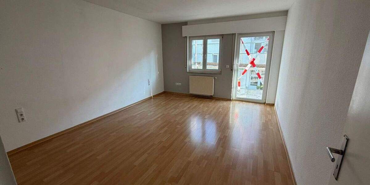 Etagenwohnung Stuttgart Süd - 3 Zimmer, 80 m&sup2;, 360.000&euro; | Angebot:25726987