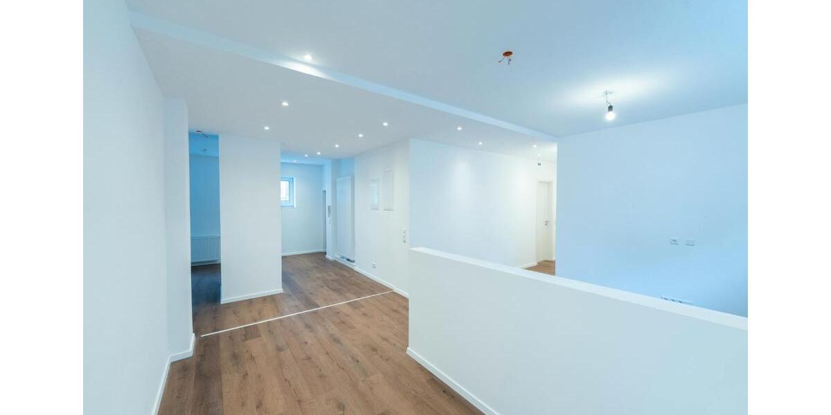 Erdgeschoßwohnung Stuttgart Stuttgart-Süd - 5 Zimmer, 131 m&sup2;, 2.400&euro; | Angebot:26380275