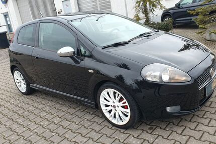 Fiat Grande Punto 197.000 km 1.890 &euro; Mühlacker / Enzberg 75417
