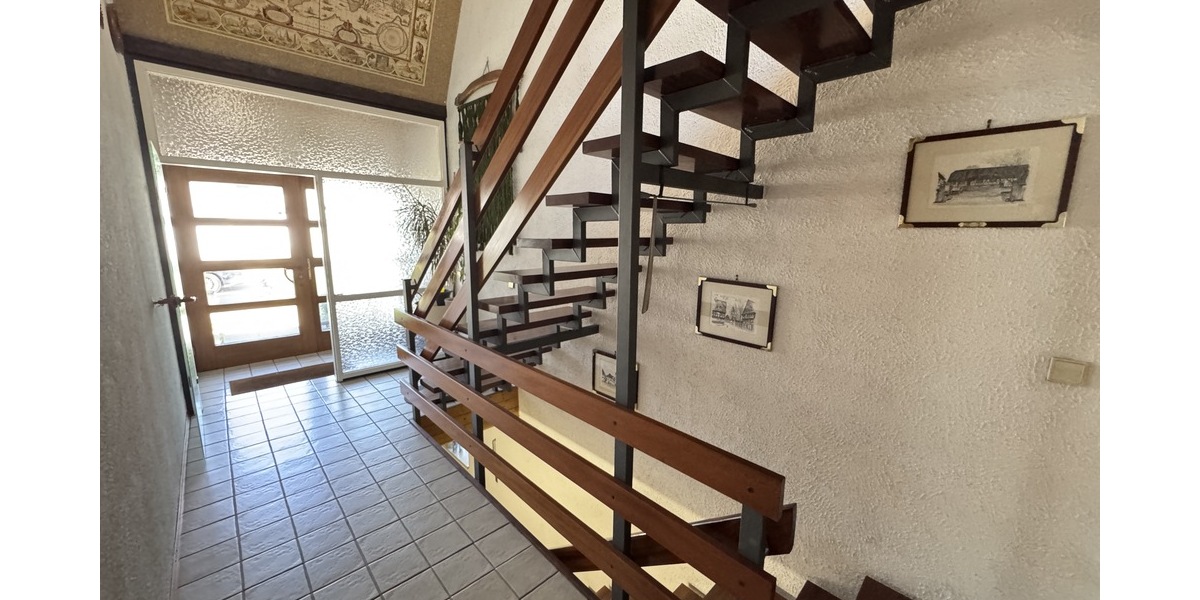 Freistehendes Haus mit Wärmepumpe in ruhiger, gehobener Lage von Lienzingen - Einfamilienhaus Mühlacker | Angebot:26505661