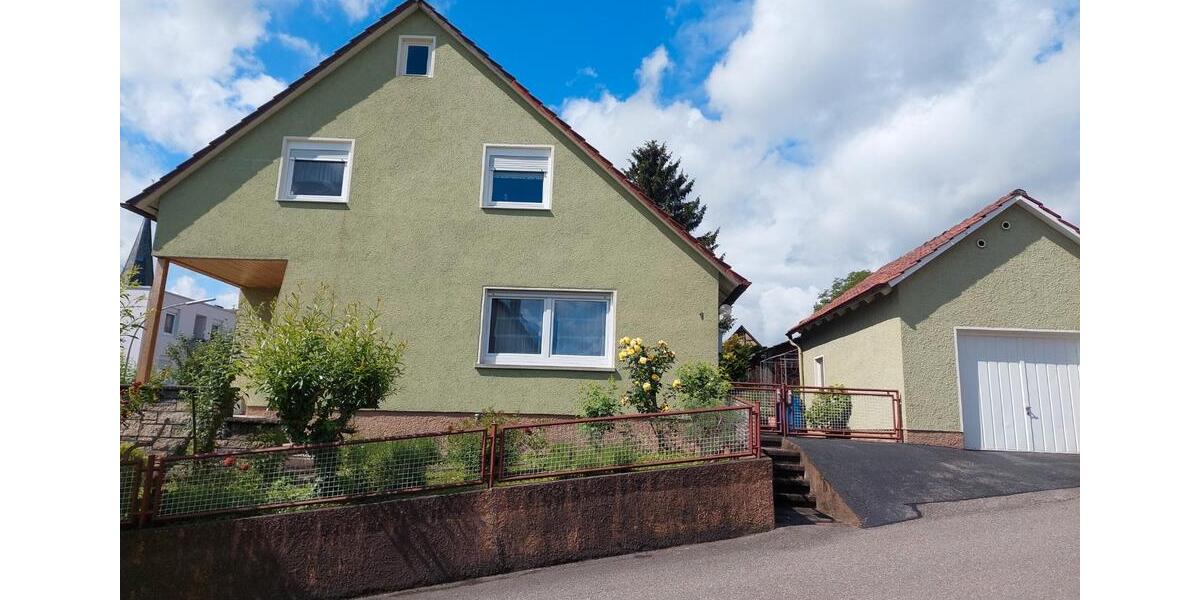 Einfamilienhaus Mühlacker - 8 Zimmer, 159 m&sup2;, 379.000&euro; | Angebot:25992437