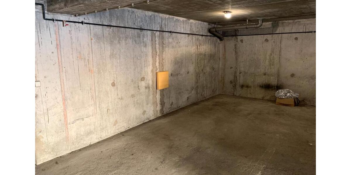 Etagenwohnung Esslingen am Neckar Hegensberg - 4 Zimmer, 90 m&sup2;, 1.300&euro; | Angebot:27595298