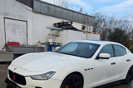 Maserati Ghibli 99.985 km 19.999 &euro; Winnenden 71364