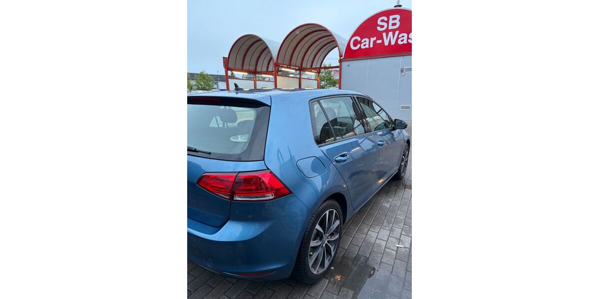 VW Golf 133.000 km 9.800 &euro; Böblingen 71034