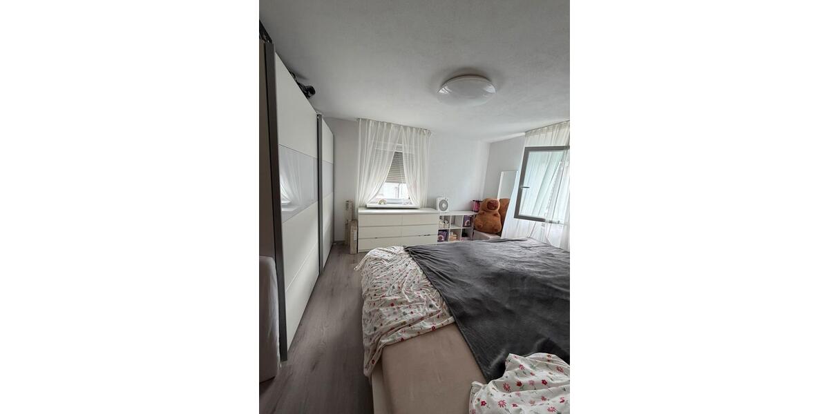 Etagenwohnung Wendlingen am Neckar - 3 Zimmer, 74 m&sup2;, 1.000&euro; | Angebot:27567309