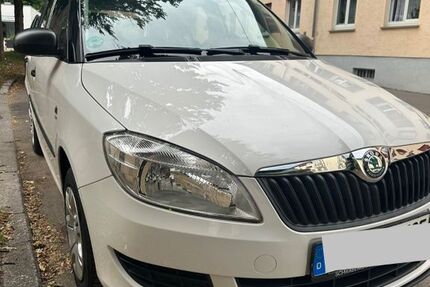 Skoda Fabia 133.590 km 4.400 &euro; Esslingen 73728
