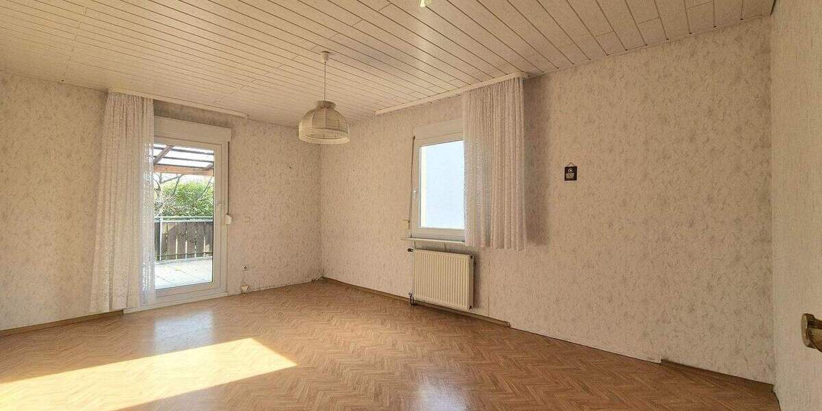 Etagenwohnung Bönnigheim - 2 Zimmer, 78 m&sup2;, 225.000&euro; | Angebot:25749251