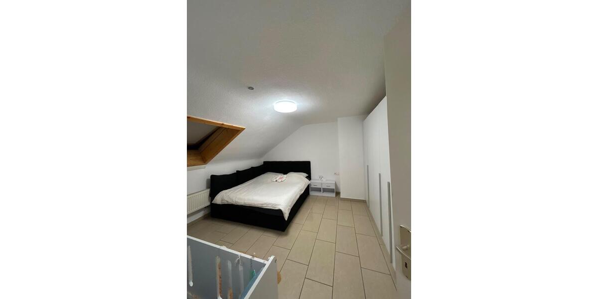 Dachgeschoßwohnung Ludwigsburg Oßweil - 2 Zimmer, 55 m&sup2;, 1.020&euro; | Angebot:27605883