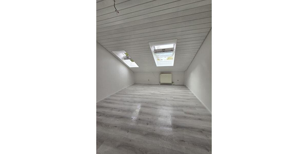 Dachgeschoßwohnung Marbach am Neckar - 3 Zimmer, 100 m&sup2;, 380.000&euro; | Angebot:27595730