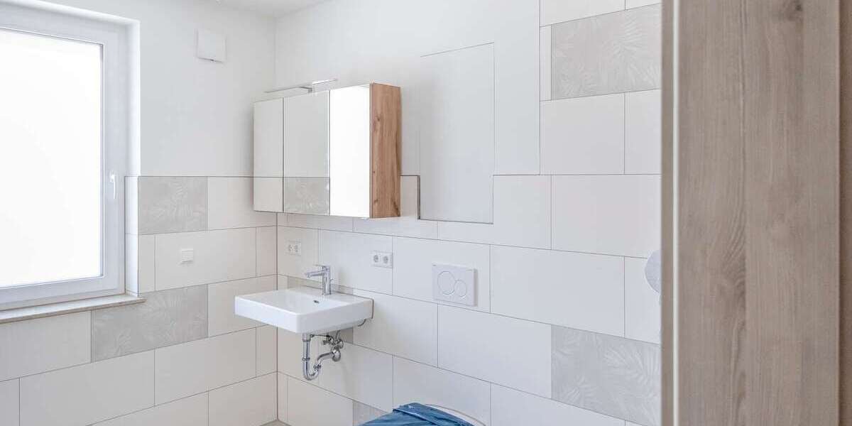 Hochwertig sanierte 3-Zimmer-Wohnung mit zwei Balkonen - 3- Esslingen am Neckar Oberesslingen | Angebot:27517979