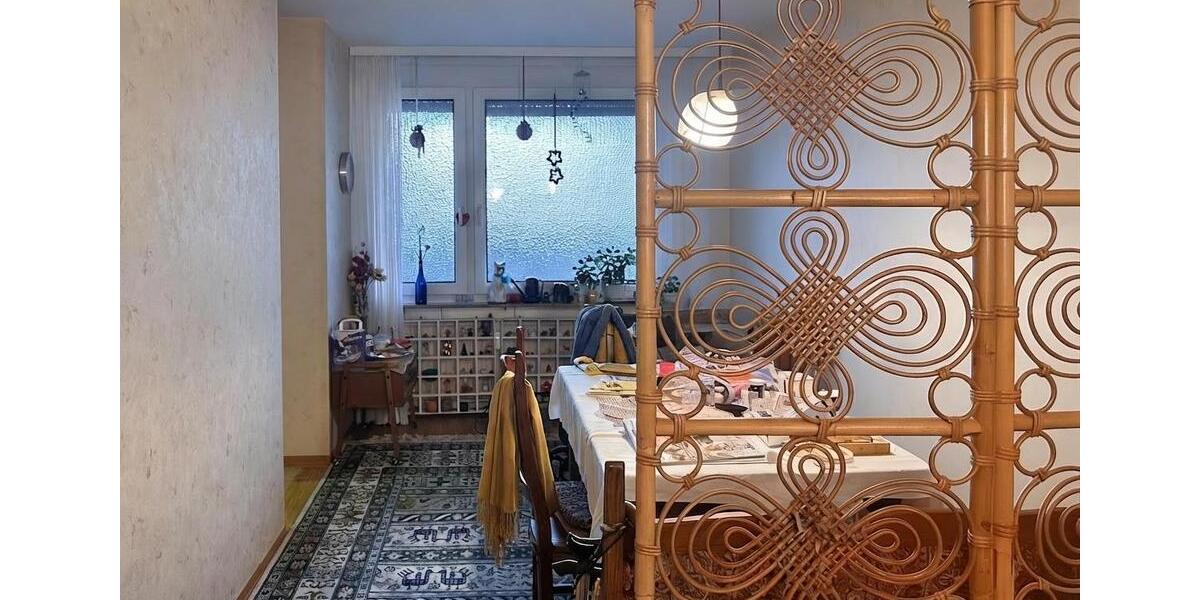 Etagenwohnung Ludwigsburg - 3.5 Zimmer, 81 m&sup2;, 289.000&euro; | Angebot:26047280