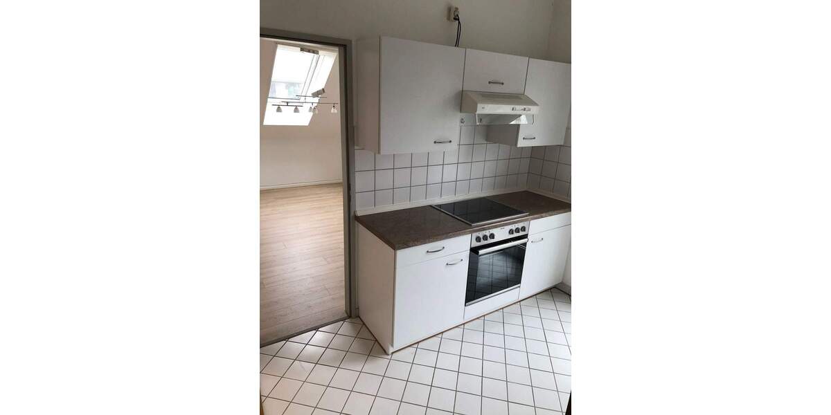 Etagenwohnung Esslingen am Neckar Zell - 3 Zimmer, 75 m&sup2;, 890&euro; | Angebot:25735186