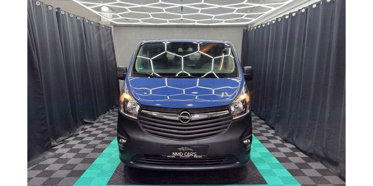 Opel Vivaro 147.000 km 10.987 &euro; Bietigheim-Bissingen 74321
