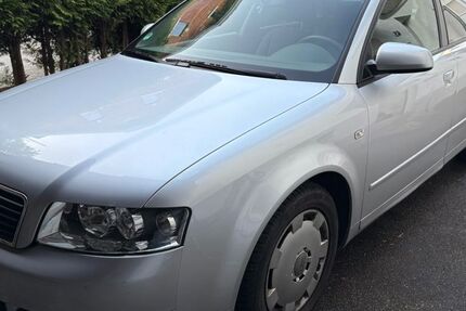 Audi A4 181.000 km 2.500 &euro; Sindelfingen 71063