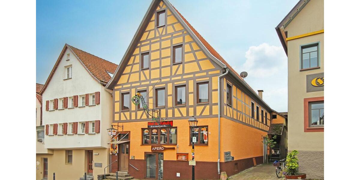 Etagenwohnung Weil der Stadt - 5 Zimmer, 15 m&sup2;, 400&euro; | Angebot:23091713