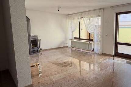 Haus Renningen - 7 Zimmer, 155 m&sup2;, 630.000&euro; | Angebot:26071039