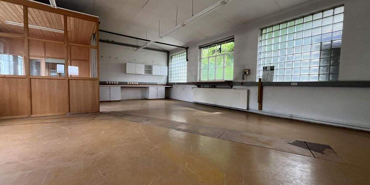 Mehrfamilienhaus, Wohnhaus Steinenbronn - 6 Zimmer, 208 m&sup2;, 699.000&euro; | Angebot:25748790