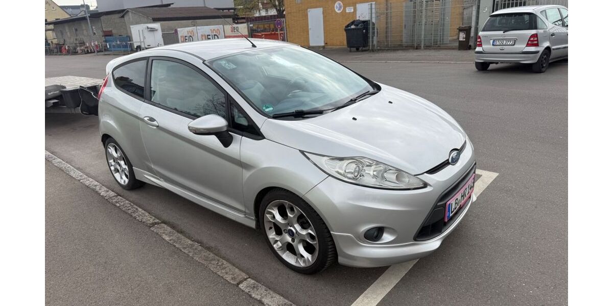 Ford Fiesta 200.000 km 1.490 &euro; Stuttgart 70178