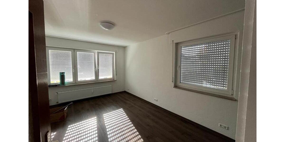 Hochparterre Fellbach - 1.5 Zimmer, 35 m&sup2;, 720&euro; | Angebot:26414153