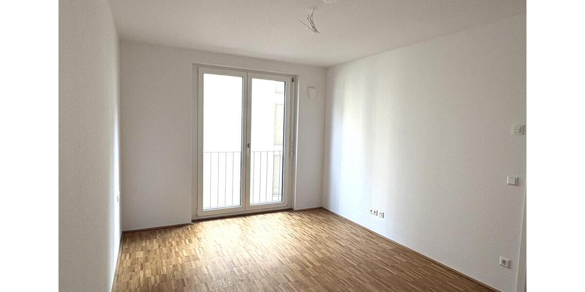 Etagenwohnung Leonberg - 3 Zimmer, 86 m&sup2;, 1.604&euro; | Angebot:23712513