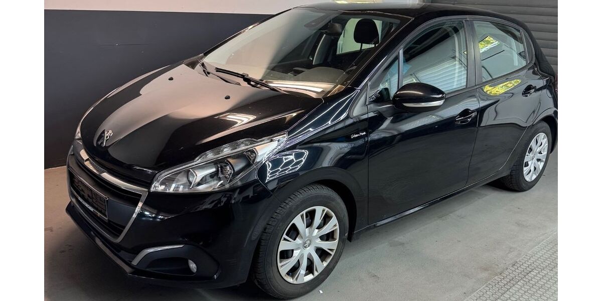 Peugeot 208 126.000 km 4.950 &euro; Möglingen 71696
