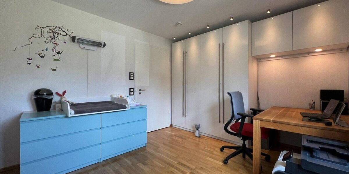 Etagenwohnung Stuttgart Feuerbach - 3 Zimmer, 93 m&sup2;, 1.840&euro; | Angebot:26929515