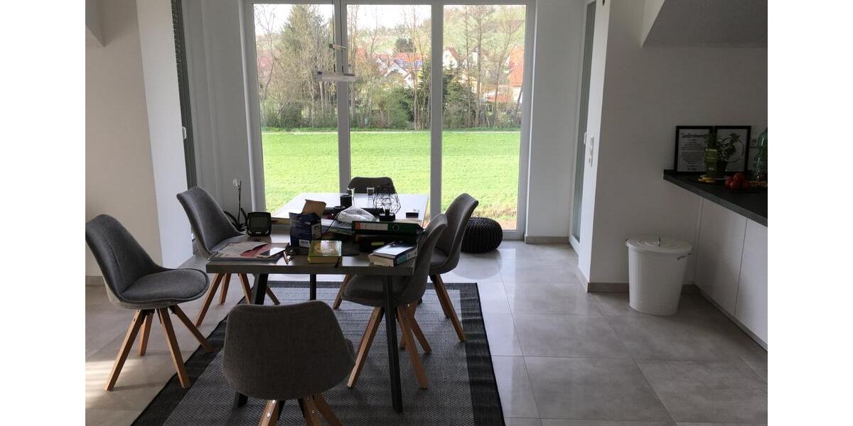 Etagenwohnung Pfaffenhofen - 4.5 Zimmer, 139 m&sup2;, 1.390&euro; | Angebot:24707444