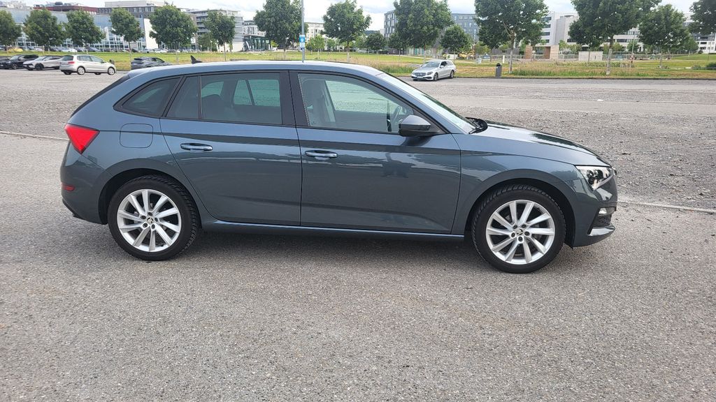 Skoda Scala 59.000 km 11.950 &euro; Böblingen 71032