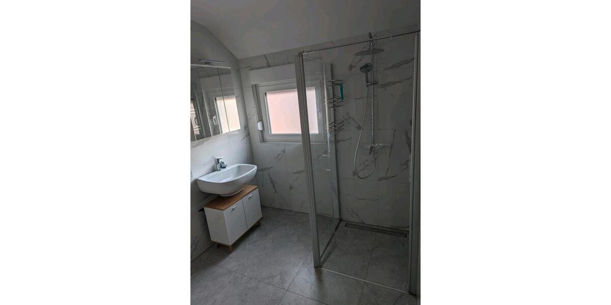 Dachgeschoßwohnung Unterensingen - 4.5 Zimmer, 110 m&sup2;, 1.350&euro; | Angebot:25924889