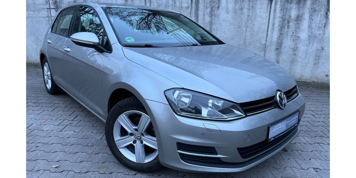 VW Golf 79.595 km 14.690 &euro; Stuttgart 70378