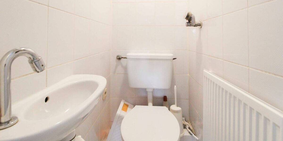 Doppelhaushälfte Stuttgart Weilimdorf - 7 Zimmer, 170 m&sup2;, 449.000&euro; | Angebot:26418230