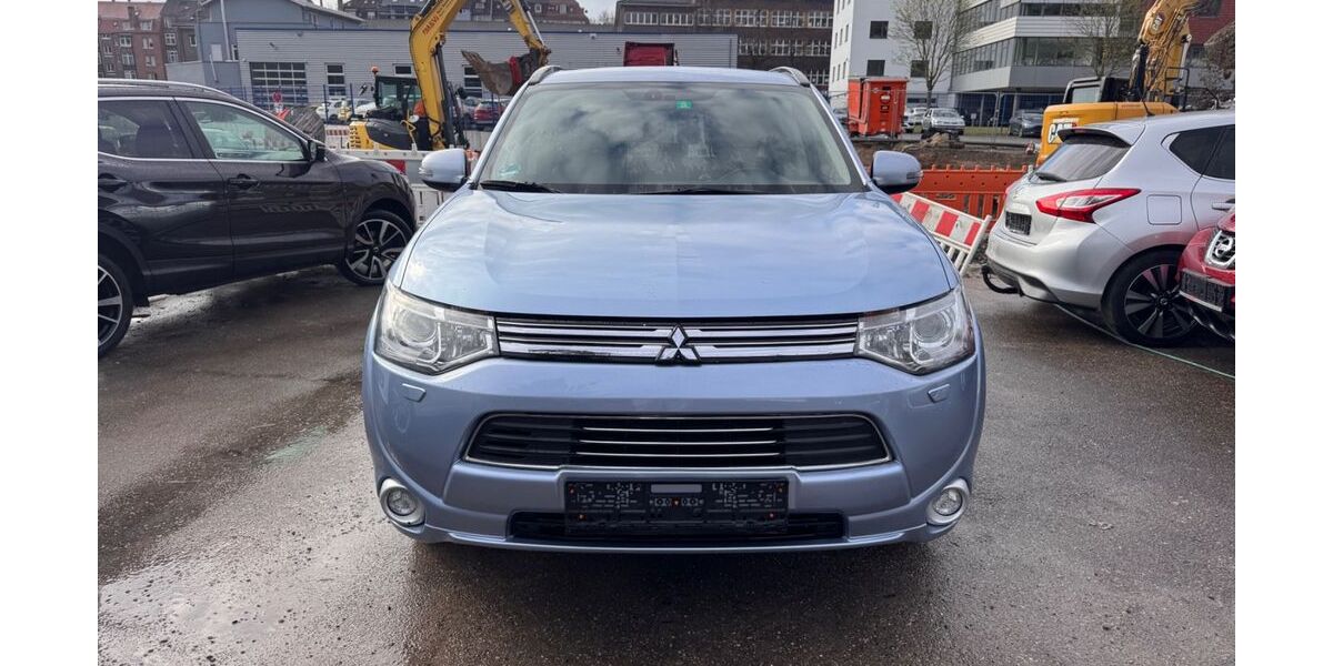 Mitsubishi Outlander 146.000 km 11.899 &euro; Stuttgart 70376