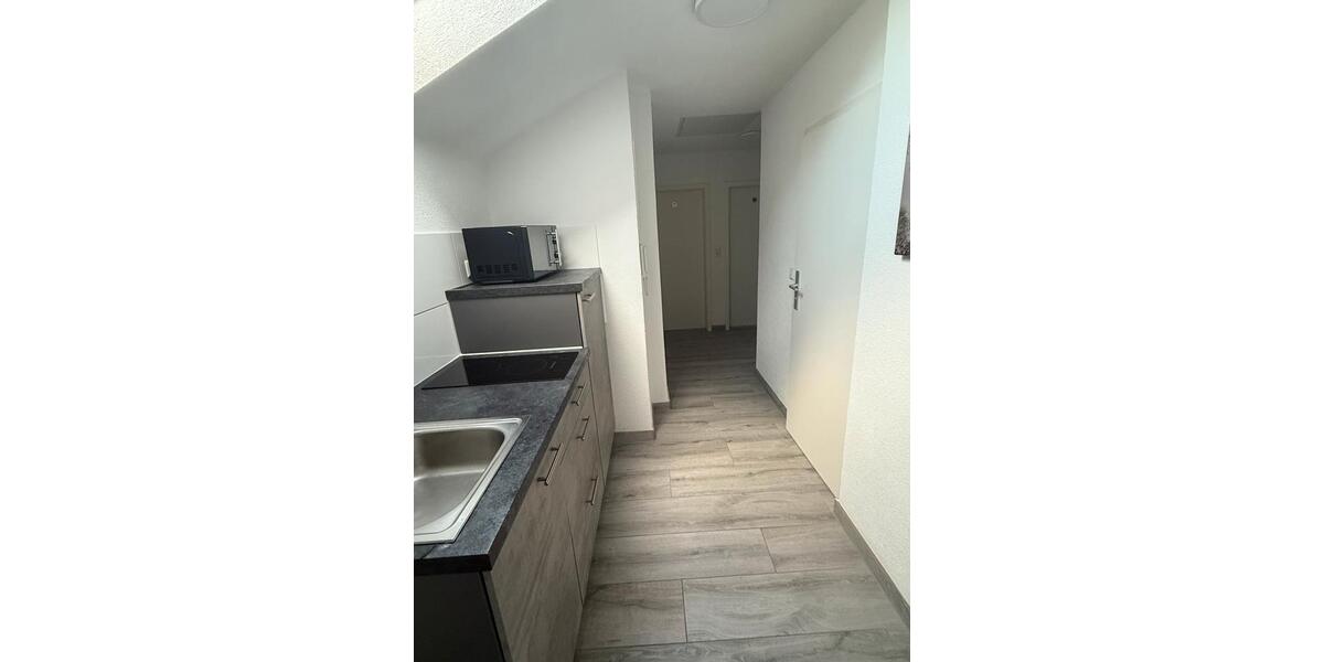 Dachgeschoßwohnung Waiblingen - 1 Zimmer, 15 m&sup2;, 700&euro; | Angebot:27541516