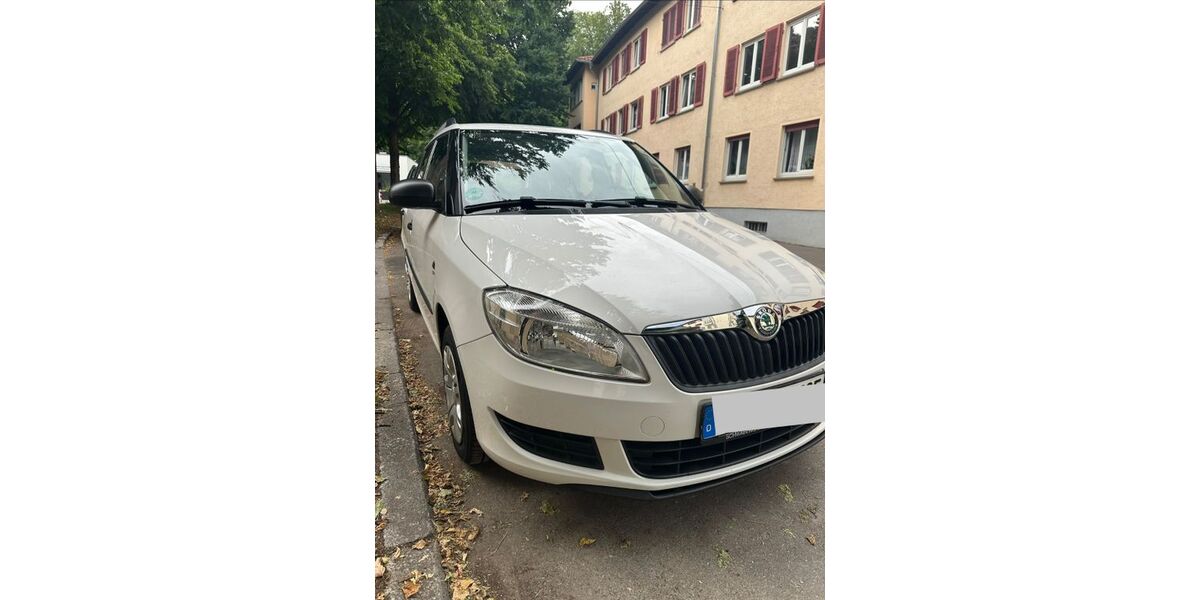 Skoda Fabia 133.290 km 4.900 &euro; Esslingen 73728