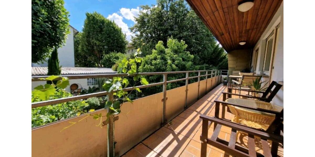 Etagenwohnung Ludwigsburg - 3 Zimmer, 104 m&sup2;, 1.350&euro; | Angebot:25939148