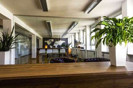 Gewerbeobjekt Stuttgart Stuttgart-West - 1.700&euro; | Angebot:26010401