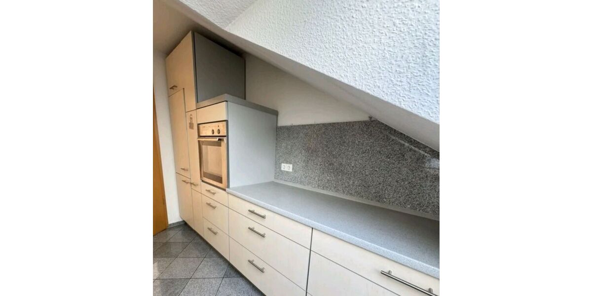 4- Zimmer DG Wohnung mit Südbalkon befristete Vermietung 18 Monate - Appartement Kornwestheim | Angebot:26838292