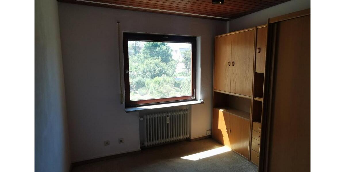 Etagenwohnung Ludwigsburg - 3.5 Zimmer, 80 m&sup2;, 290.000&euro; | Angebot:26941693