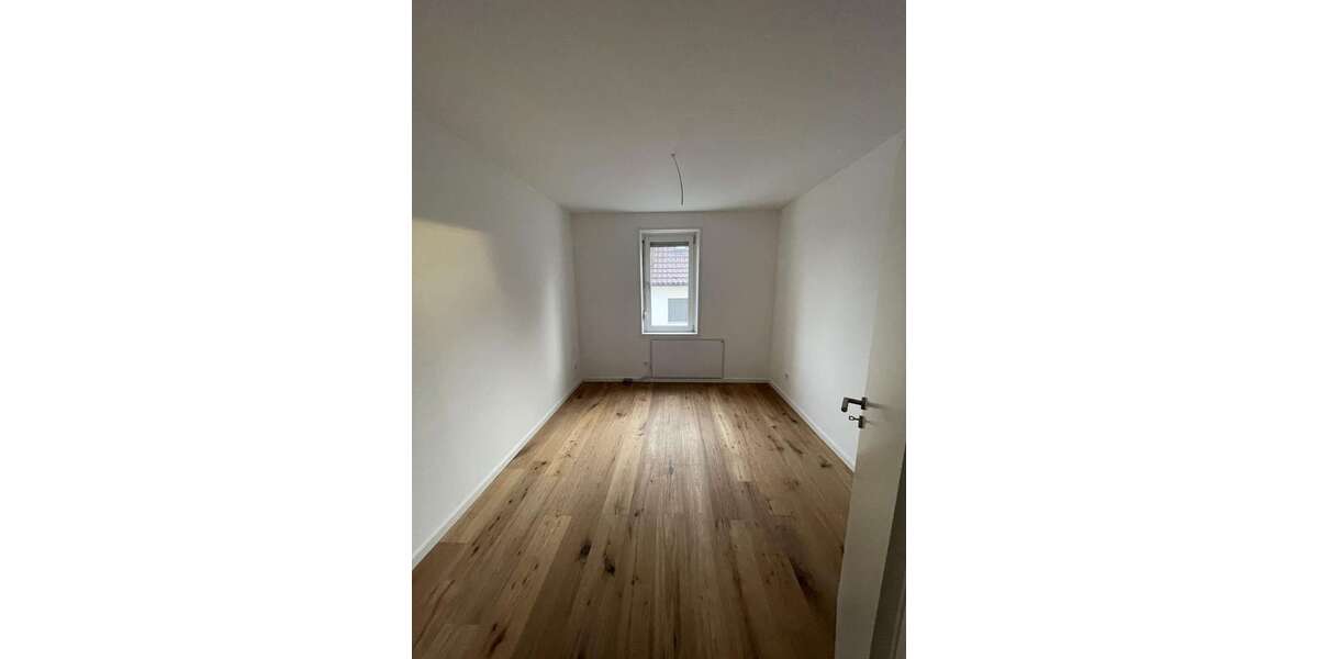 Etagenwohnung Stuttgart Zuffenhausen - 3 Zimmer, 65 m&sup2;, 1.254&euro; | Angebot:25880663