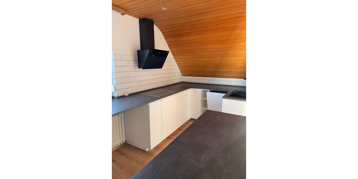 Dachgeschoßwohnung Mönsheim - 3 Zimmer, 70 m&sup2;, 820&euro; | Angebot:25791244